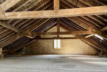 A vendre grange à rénover à moins de 15 minutes d'Yverdon